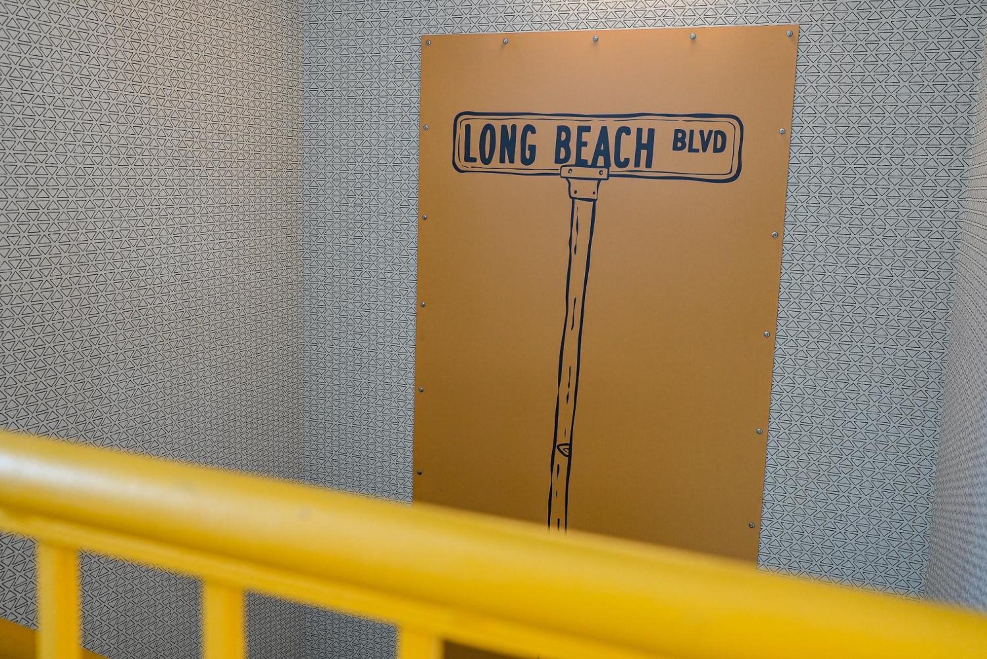 The Boulevard Hotel Beach Haven Esterno foto