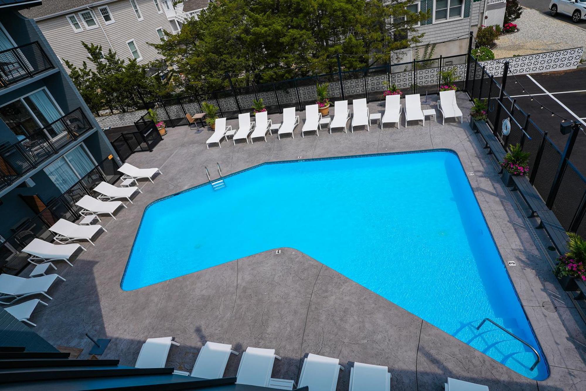 The Boulevard Hotel Beach Haven Esterno foto