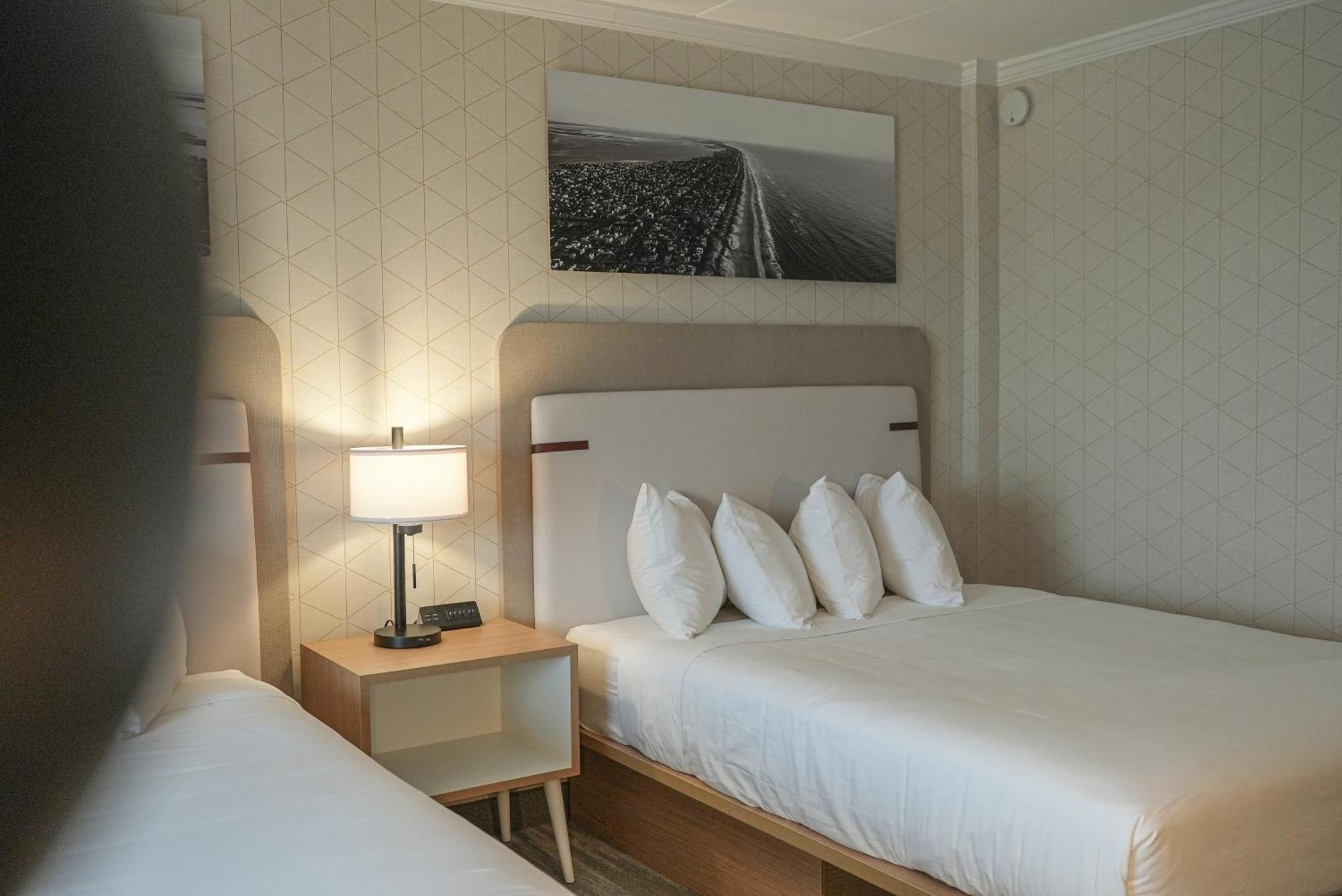 The Boulevard Hotel Beach Haven Esterno foto