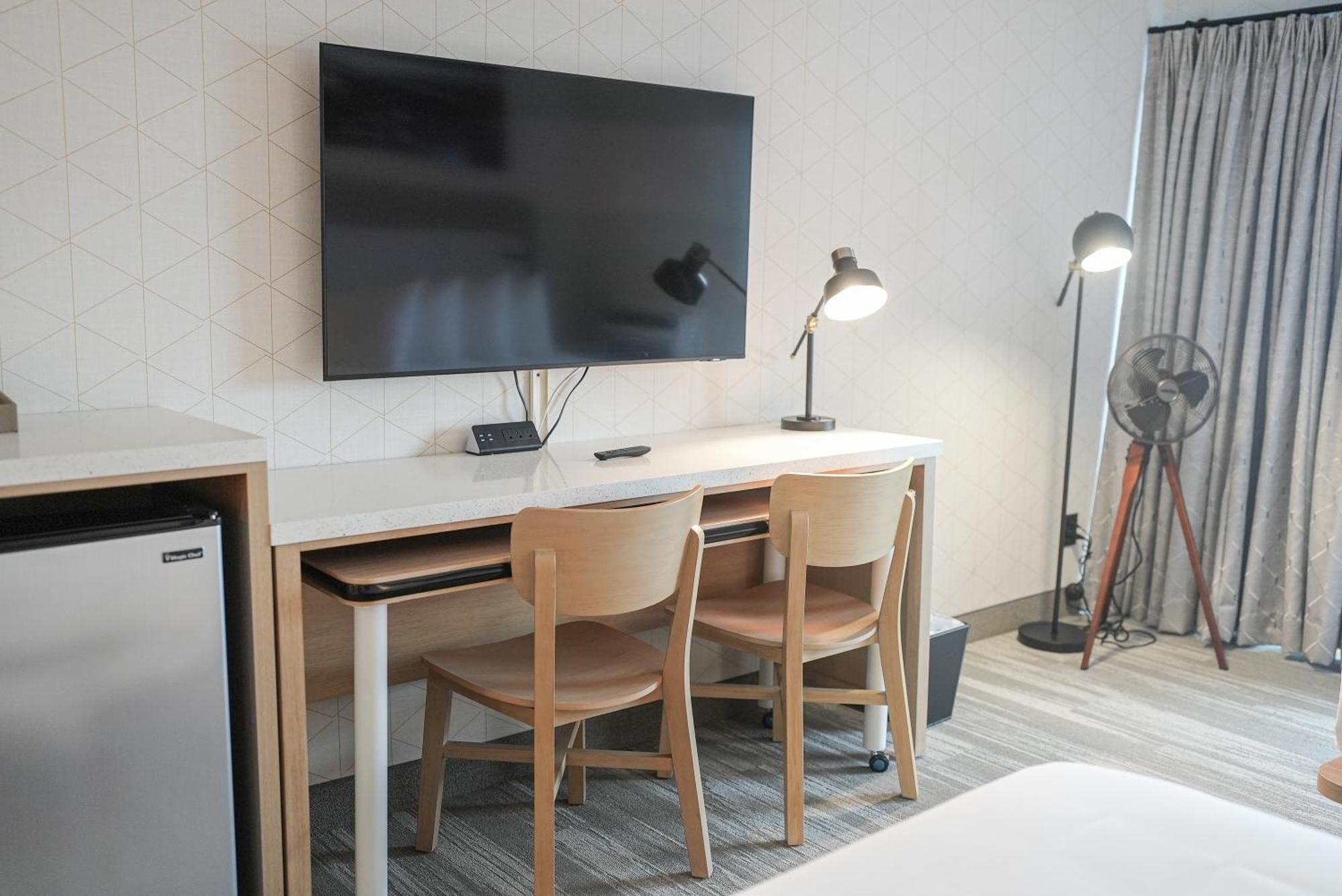 The Boulevard Hotel Beach Haven Esterno foto